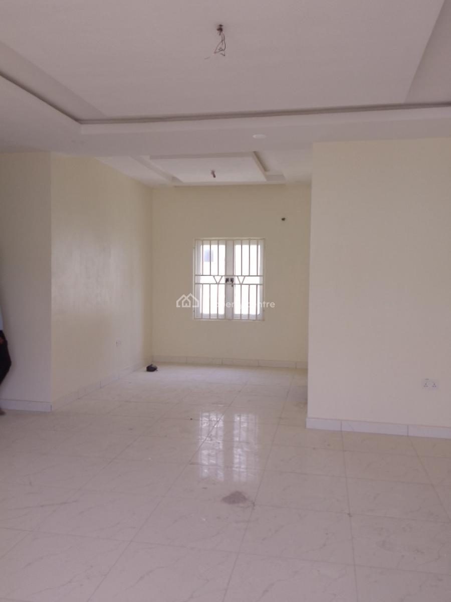 Spacious 3 Bedrooms Flat with Modern Design, Gwarinpa, Abuja, Flat / Apartment for Rent
