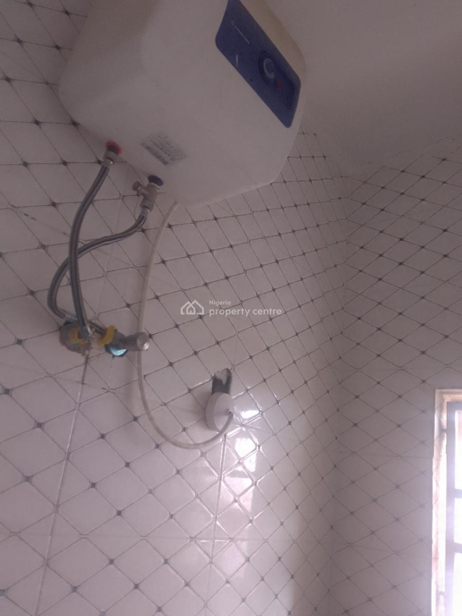Spacious 3 Bedrooms Flat with Modern Design, Gwarinpa, Abuja, Flat / Apartment for Rent