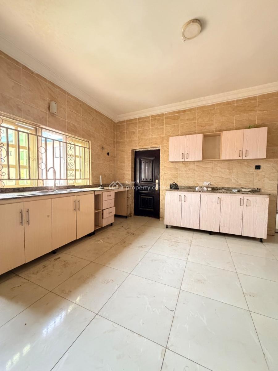 Spacious 3 Bedroom Apartment, Mabushi, Abuja, Flat / Apartment for Rent