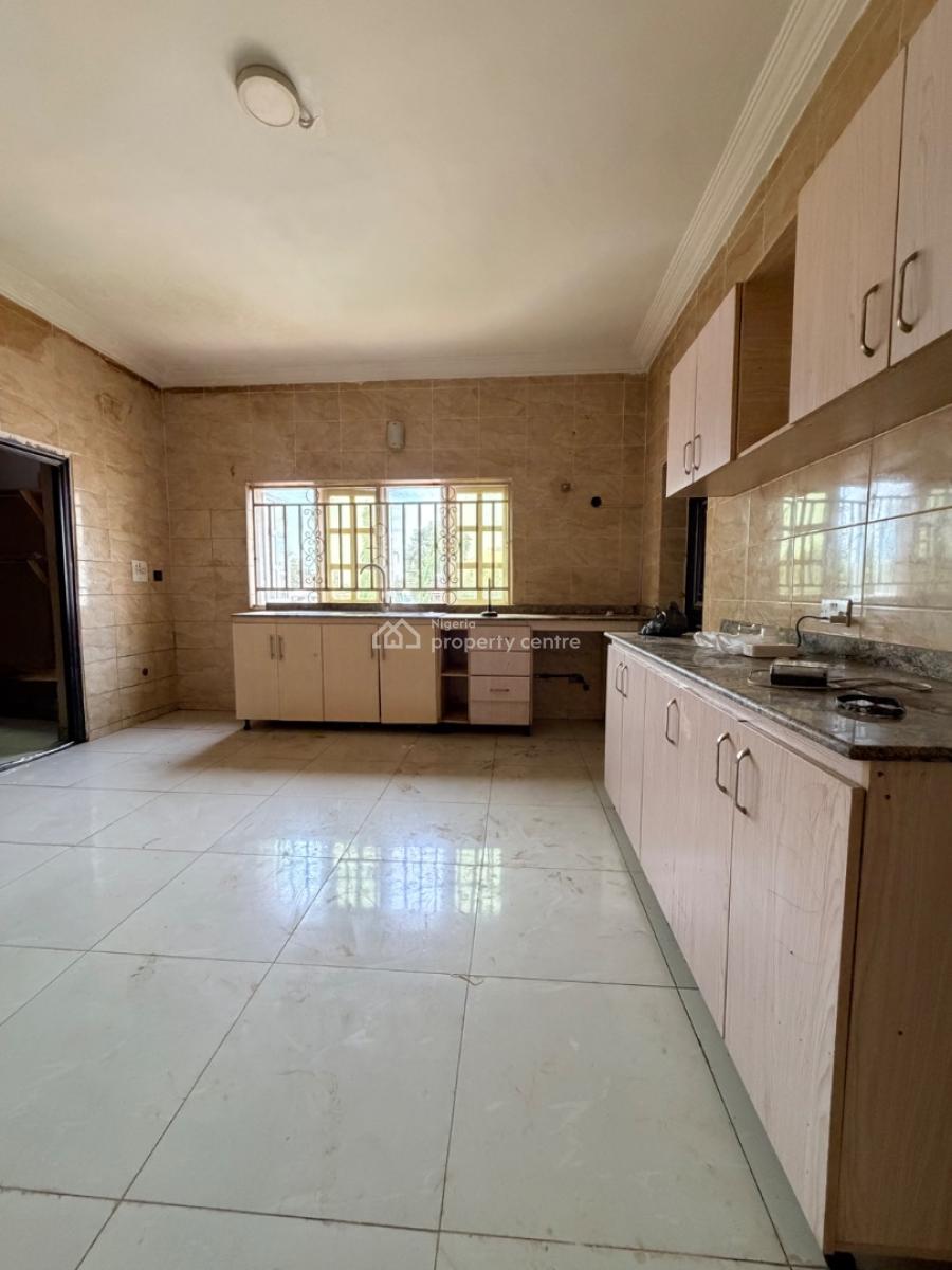 Spacious 3 Bedroom Apartment, Mabushi, Abuja, Flat / Apartment for Rent