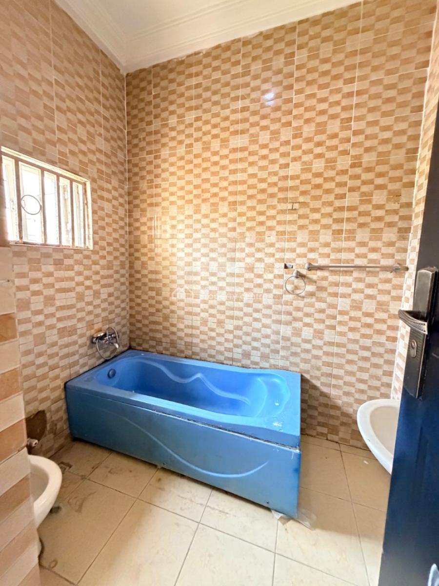 Spacious 3 Bedroom Apartment, Mabushi, Abuja, Flat / Apartment for Rent