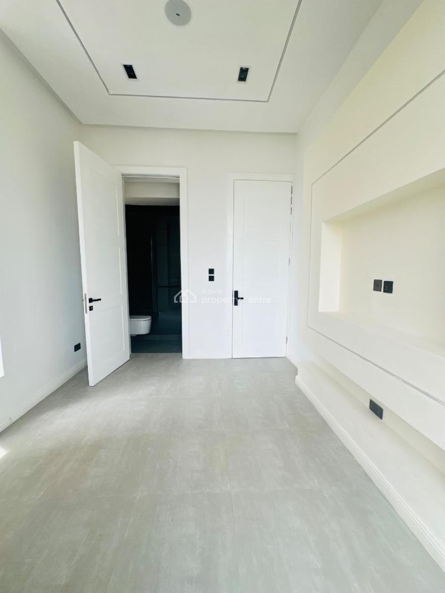 Very Spacious 5 Bedroom Detached Duplex with Bq, Pool& Cinema, Lekki Phase 1, Lekki, Lagos, Detached Duplex for Sale