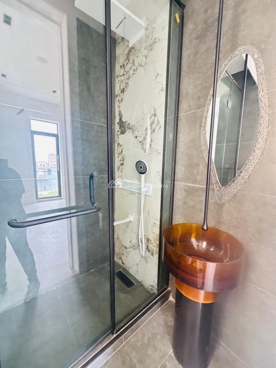 Very Spacious 5 Bedroom Detached Duplex with Bq, Pool& Cinema, Lekki Phase 1, Lekki, Lagos, Detached Duplex for Sale