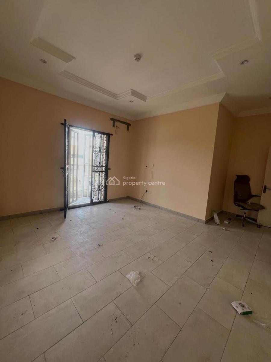 Well Maintained 3 Bedroom Apartment, Igbo Efon, Igbo Efon, Lekki, Lagos, Flat / Apartment for Rent