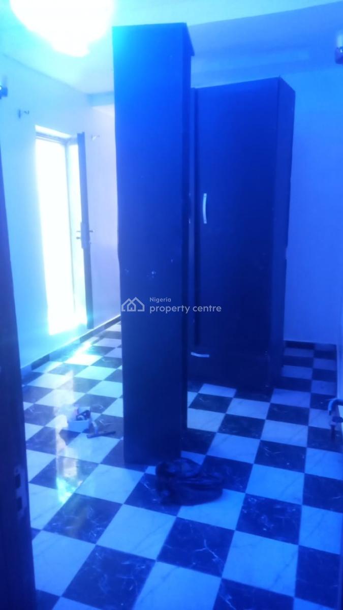 Very Spacious Room Self-containe, Lekki Phase 1, Lekki, Lagos, Self Contain (single Rooms) for Rent