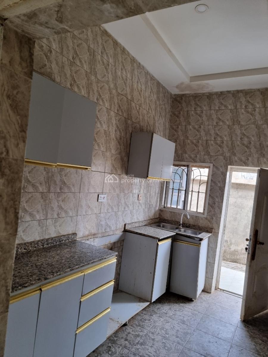 Smart 2 Bedrooms Apartment, Off Von Road, Lugbe District, Abuja, Semi-detached Bungalow for Rent