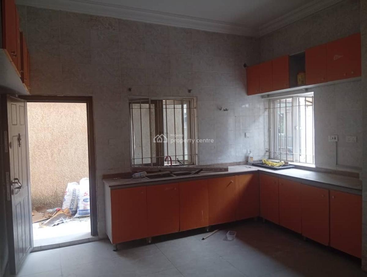 Family Comfort 5 Bedroom Detach Duplex with 1 Bedroom Bq, Estate Along Von Road, Lugbe District, Abuja, Detached Duplex for Rent