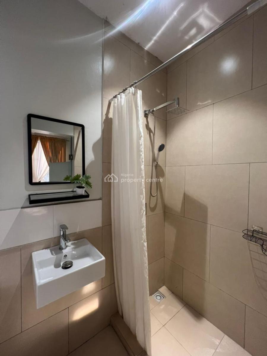 Luxury 2 Bedroom Apartment, Osapa, Lekki, Lagos, Flat / Apartment Short Let