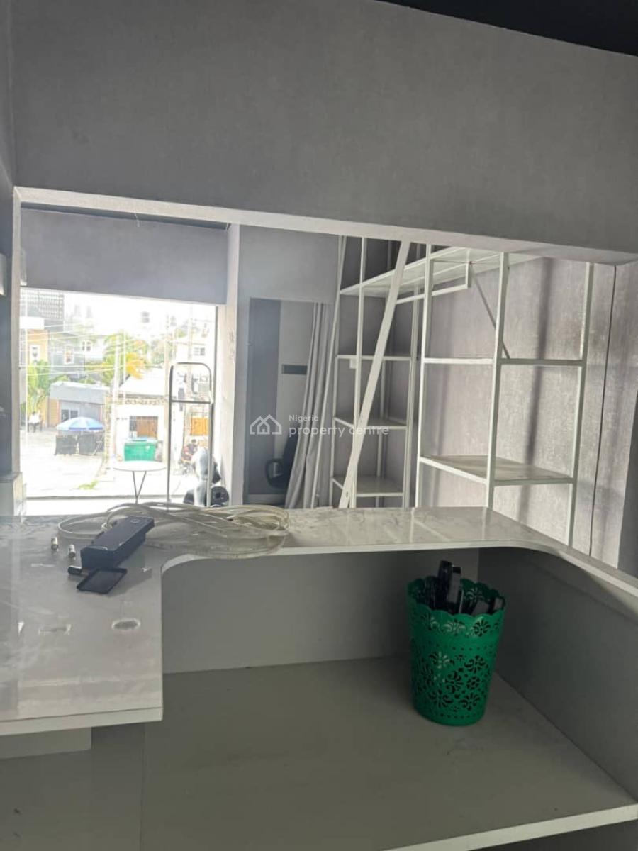 Luxury and Spacious Shop Space., Lekki Phase 1, Lekki, Lagos, Shop for Rent