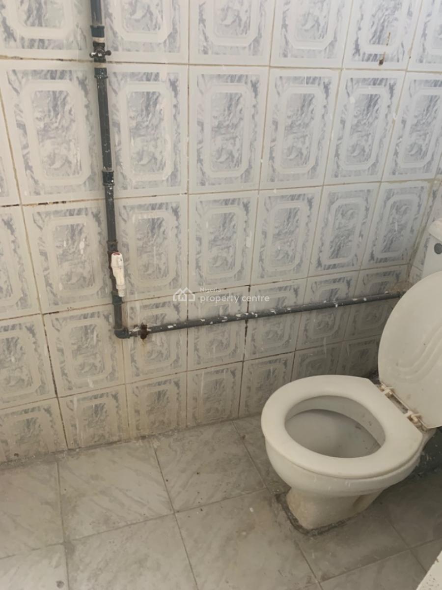 2 Bedroom Flat on The First Floor, Area 2, Garki, Abuja, Garki, Abuja, Flat / Apartment for Rent