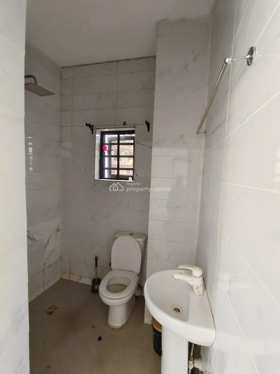Sharp 2 Bedrooms Apartment, After Lbs Sangotedo, Ajah, Lagos, Flat / Apartment for Rent