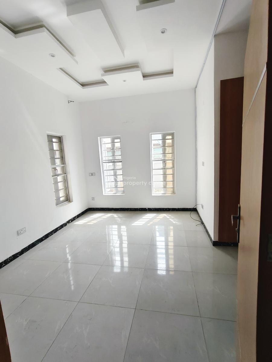 Sharp and Standard 3 Bedrooms Apartment, After Lbs Sangotedo, Ajah, Lagos, Flat / Apartment for Rent