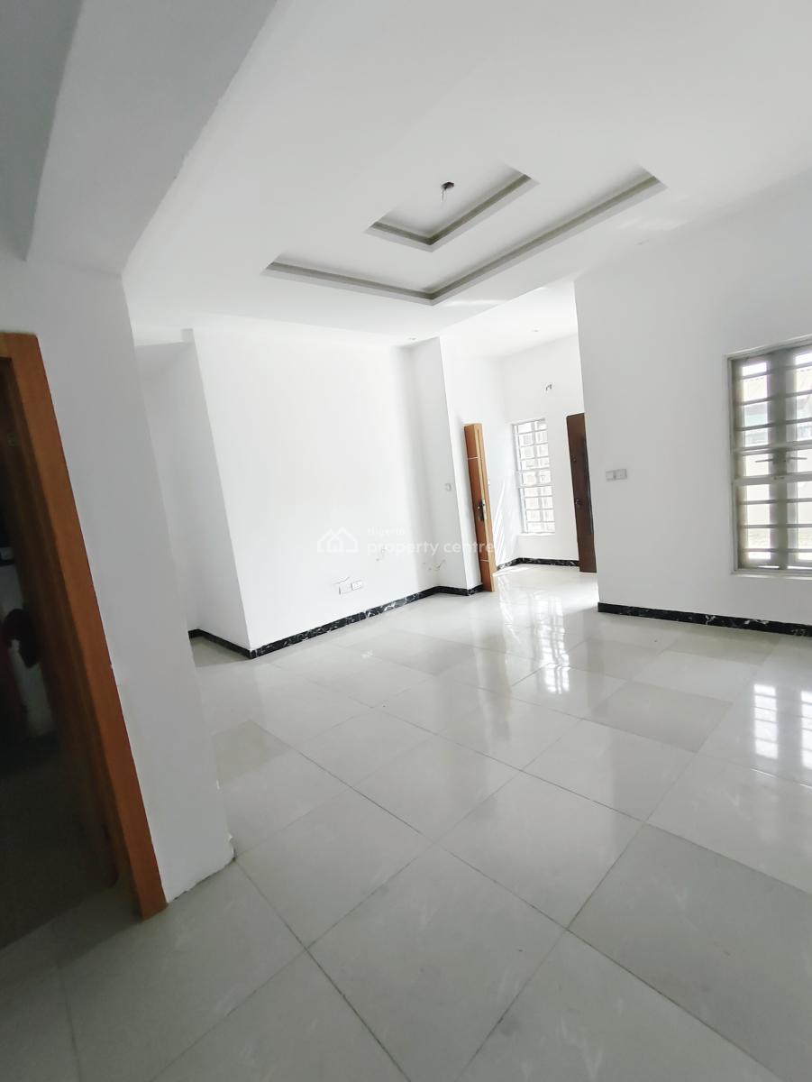 Sharp and Standard 3 Bedrooms Apartment, After Lbs Sangotedo, Ajah, Lagos, Flat / Apartment for Rent