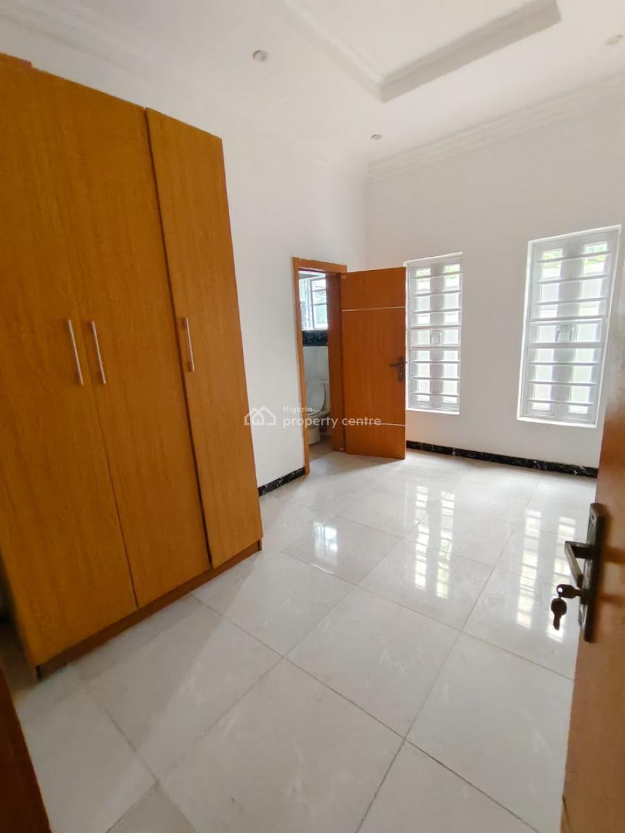 Sharp and Standard 3 Bedrooms Apartment, After Lbs Sangotedo, Ajah, Lagos, Flat / Apartment for Rent