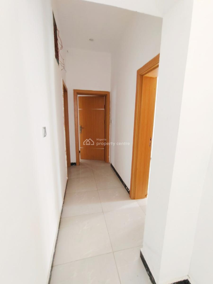 Sharp and Standard 3 Bedrooms Apartment, After Lbs Sangotedo, Ajah, Lagos, Flat / Apartment for Rent