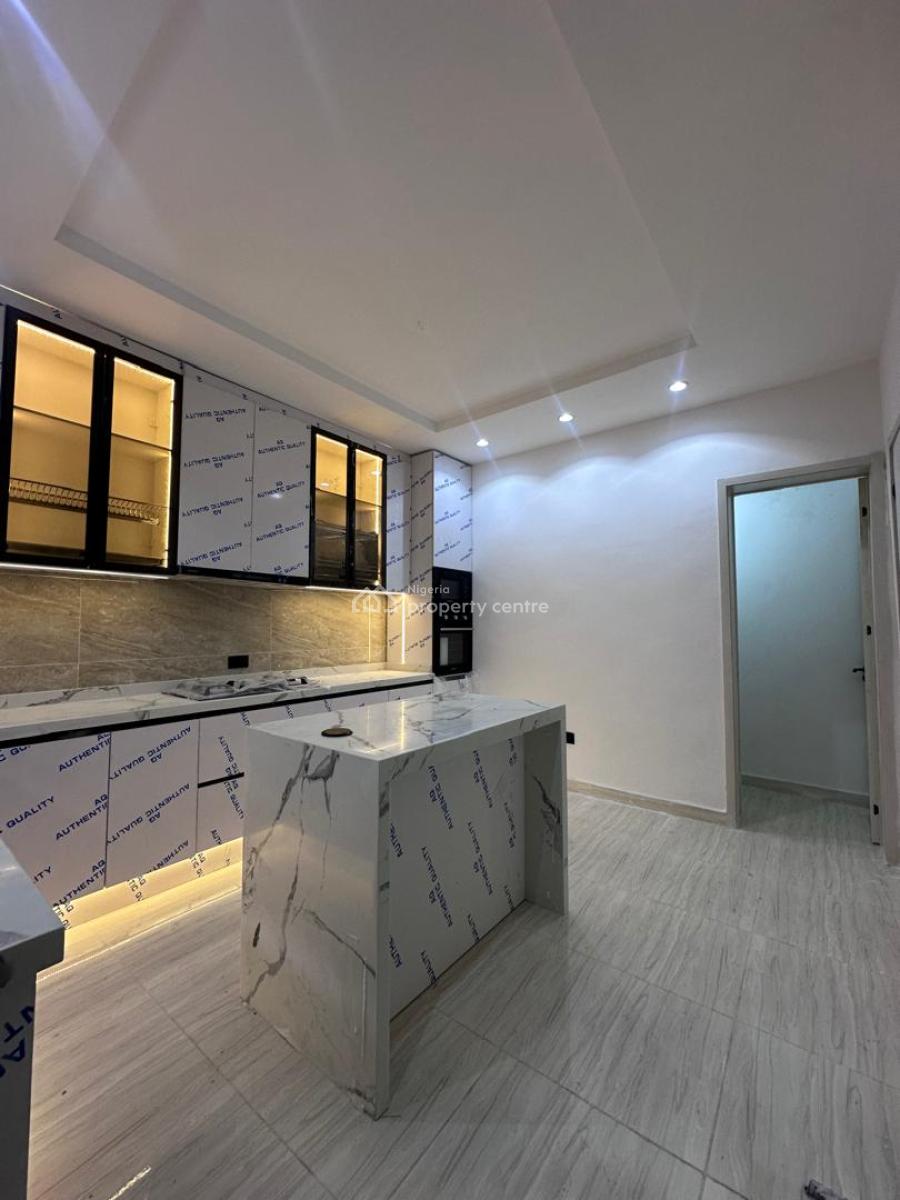 Compatible 3 Bed  Terrace & Maisonette, Lekki Phase 1, Lekki, Lagos, Terraced Duplex for Sale