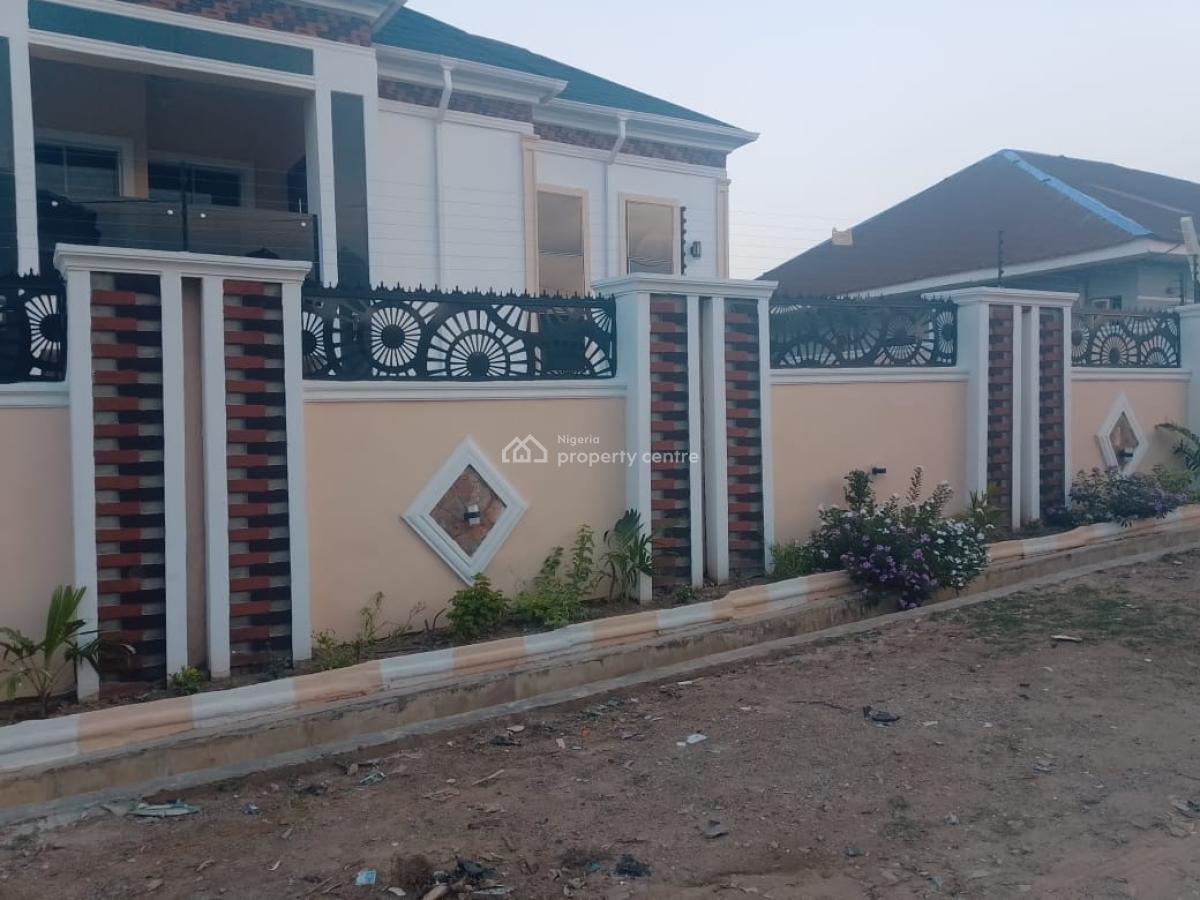 5 Bedroom Duplex with 2 Bedroom, Ibadan, Oyo, Detached Duplex for Sale