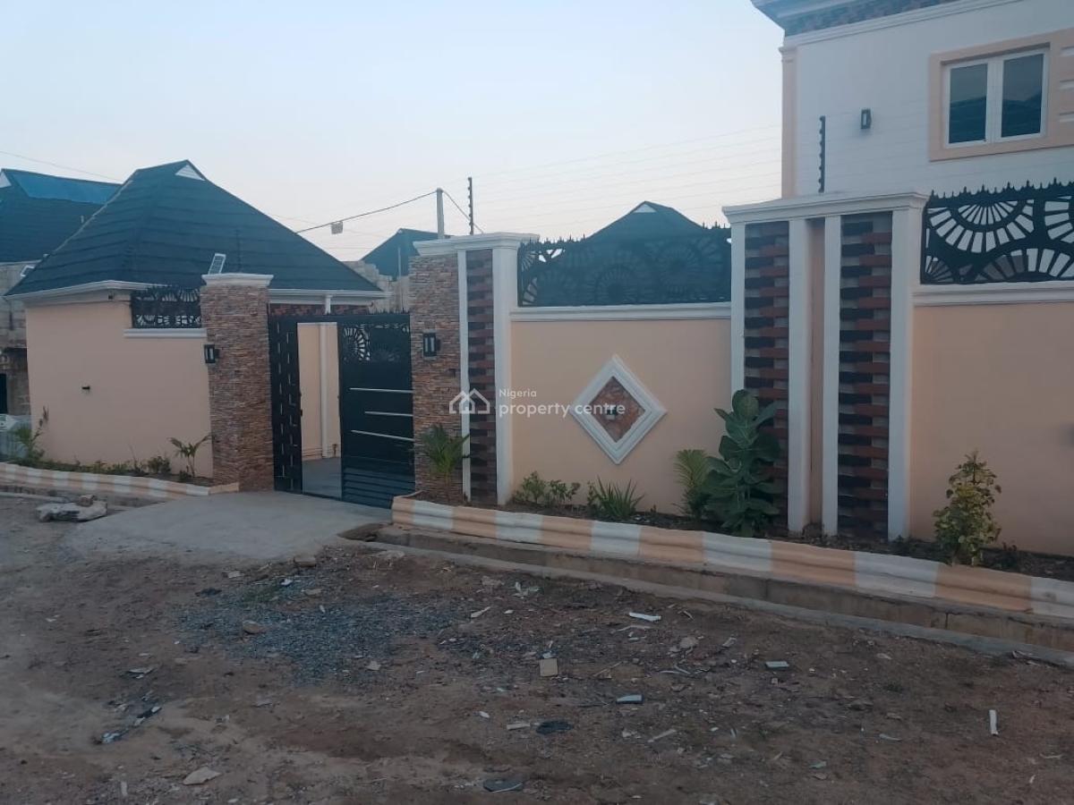 5 Bedroom Duplex with 2 Bedroom, Ibadan, Oyo, Detached Duplex for Sale