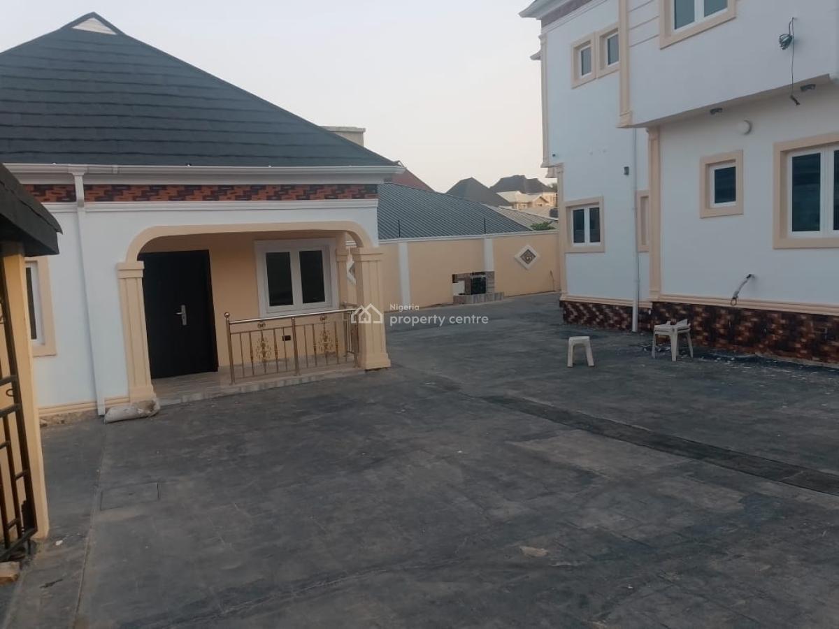 5 Bedroom Duplex with 2 Bedroom, Ibadan, Oyo, Detached Duplex for Sale