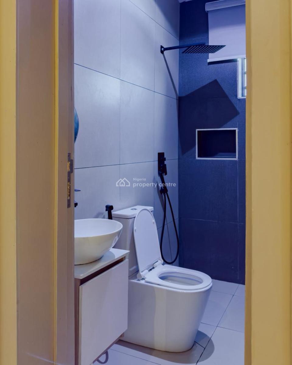 2 Bedroom Apartment, Surulere, Lagos, Flat / Apartment Short Let