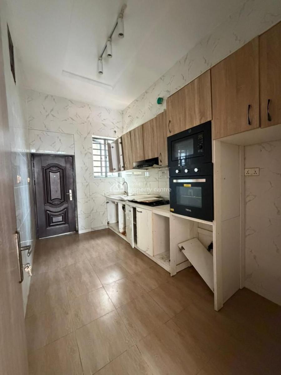 Spacious & Newly Renovated 4 Bedroom Semi-detached, Ikota, Lekki, Lagos, Semi-detached Duplex for Rent