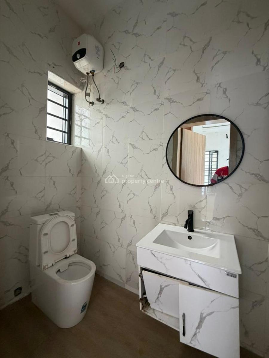 Spacious & Newly Renovated 4 Bedroom Semi-detached, Ikota, Lekki, Lagos, Semi-detached Duplex for Rent