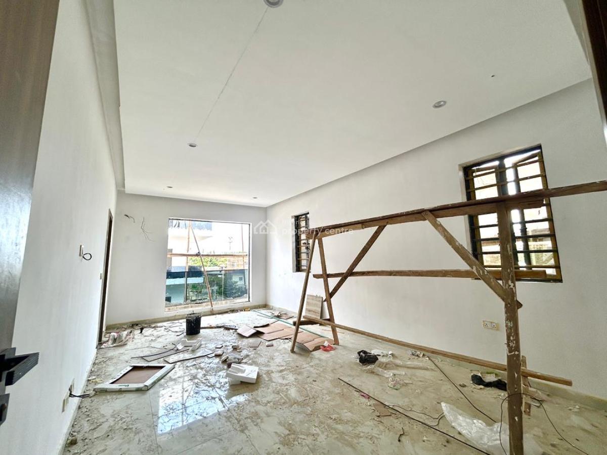 Newly Built 2 Bedroom Apartment, Lekki Phase 1, Lekki, Lagos, Flat / Apartment for Sale