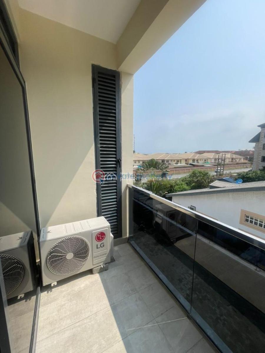 Lovely Serviced 1 Bedroom Penthouse Flat, Victoria Island (vi), Lagos, Flat / Apartment for Rent