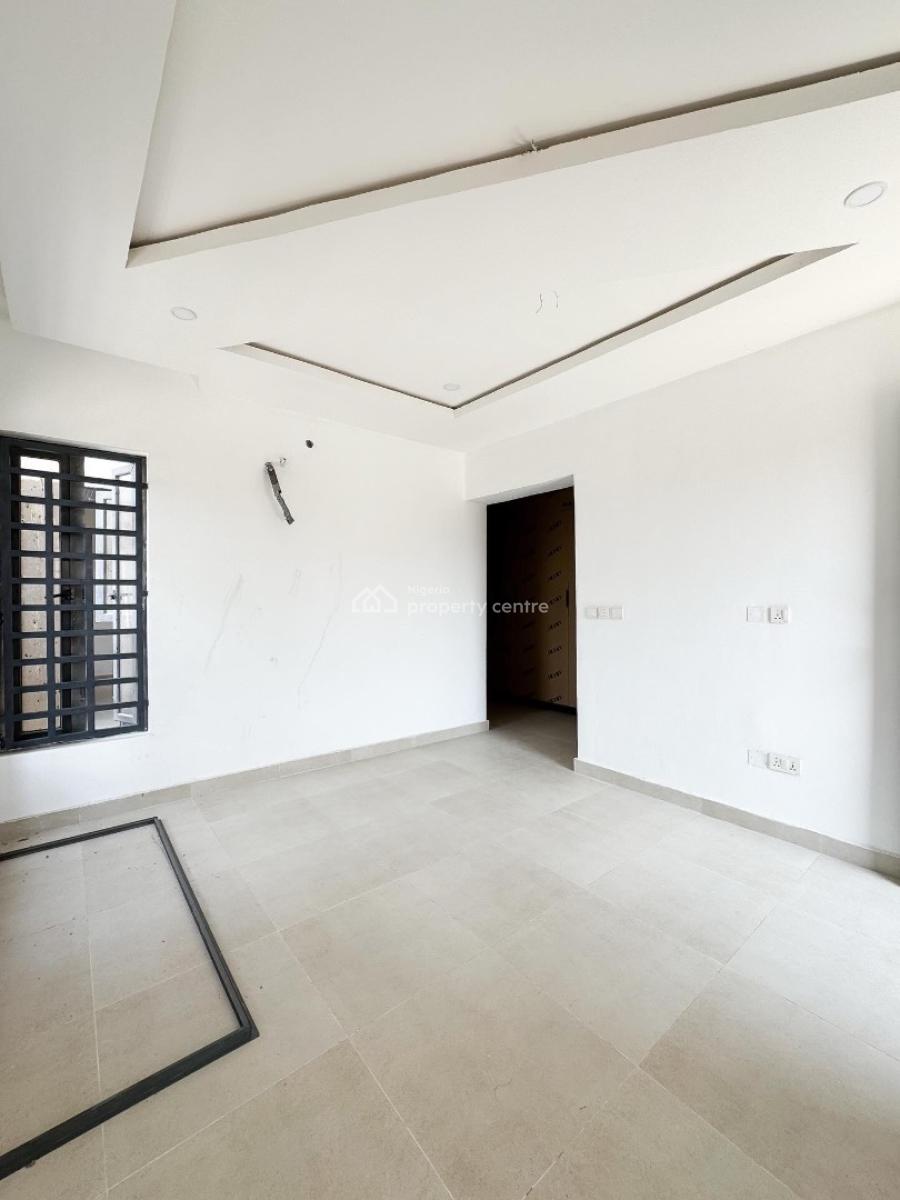 Lovely 4 Bedroom Apartment with Swimming Pool and Bq, Lekki Phase 1, Lekki Phase 1, Lekki, Lagos, Block of Flats for Sale