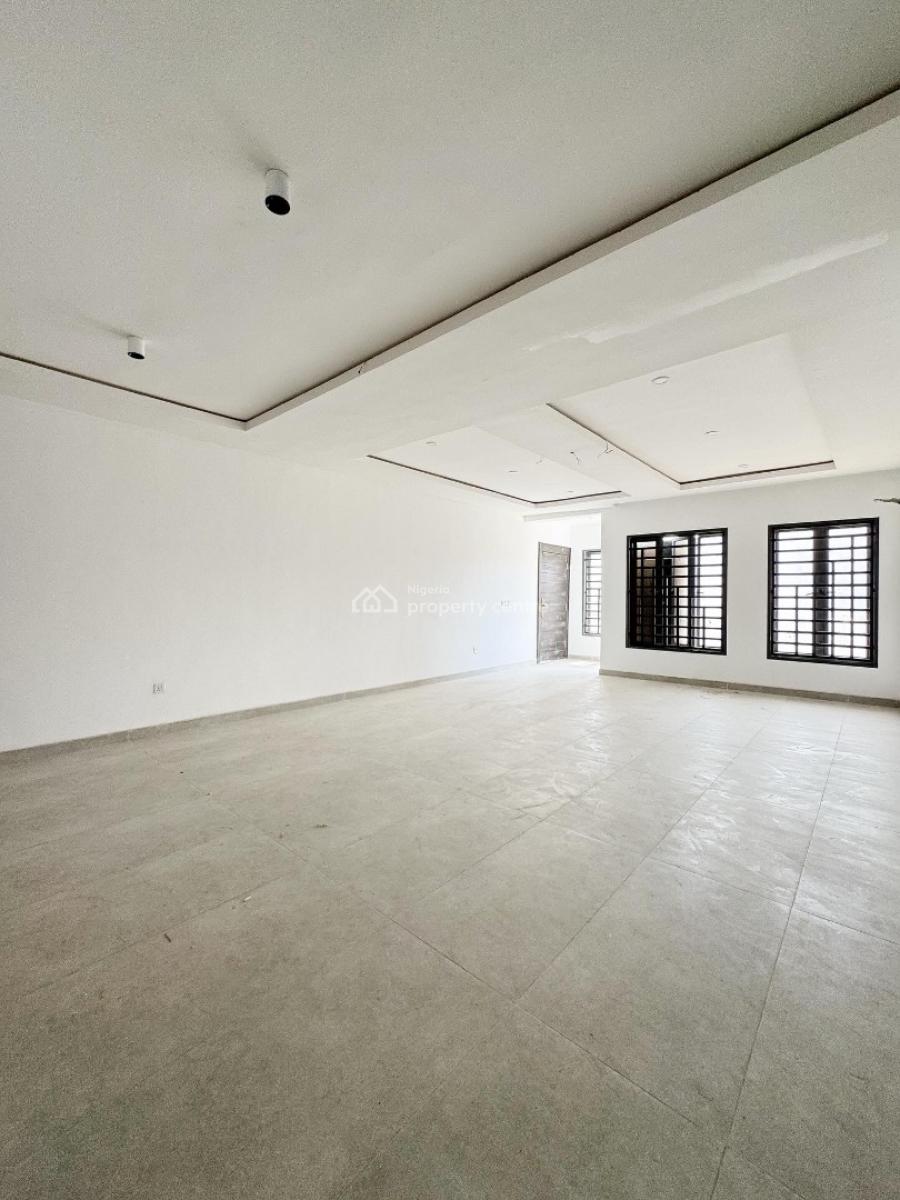 Lovely 4 Bedroom Apartment with Swimming Pool and Bq, Lekki Phase 1, Lekki Phase 1, Lekki, Lagos, Block of Flats for Sale