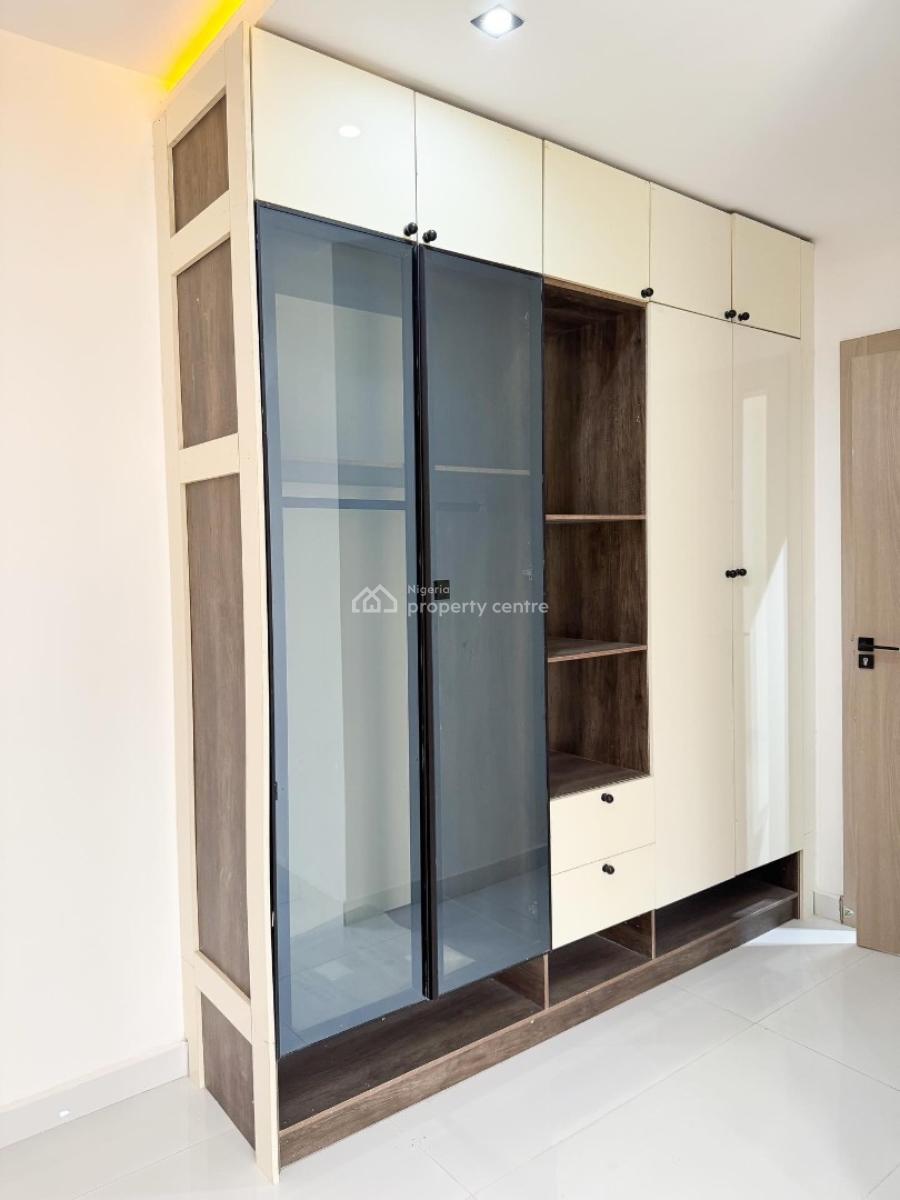 Lovely 3 Bedroom Apartment with Swimming Pool and Bq, Lekki Phase 1, Lekki Phase 1, Lekki, Lagos, Block of Flats for Sale