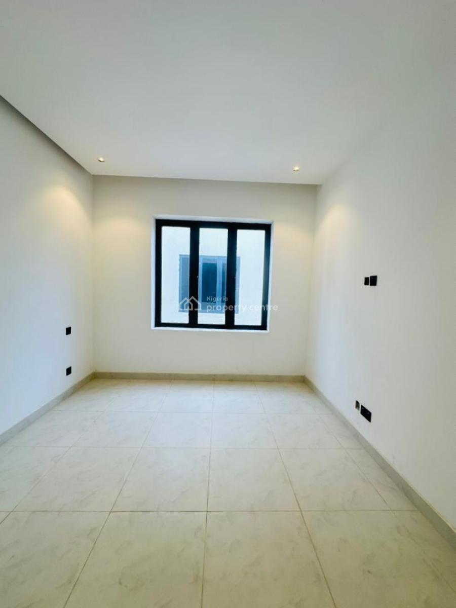 Unfurnished 4 Bedroom Semi Detached Duplex with Bq, Lekki Phase 1, Lekki, Lagos, Semi-detached Duplex for Sale