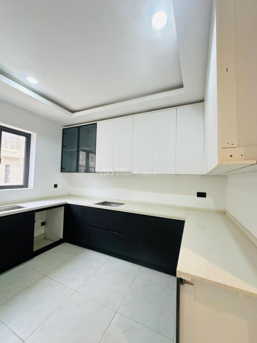 Unfurnished 4 Bedroom Semi Detached Duplex with Bq, Lekki Phase 1, Lekki, Lagos, Semi-detached Duplex for Sale