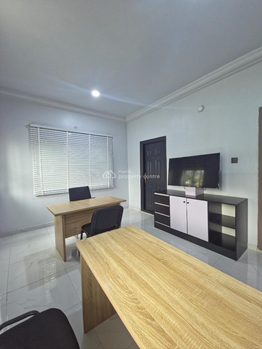 Premium Fully Furnished Office Space, Oladosu Oladipo Close, Around Kolmor Metropolitan College, New Bodija, Ibadan, Oyo, Office Space for Rent