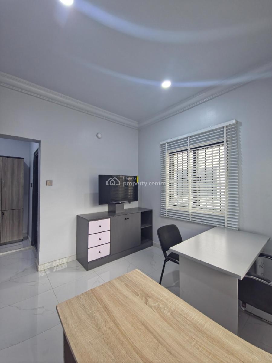 Premium Fully Furnished Office Space, Oladosu Oladipo Close, Around Kolmor Metropolitan College, New Bodija, Ibadan, Oyo, Office Space for Rent