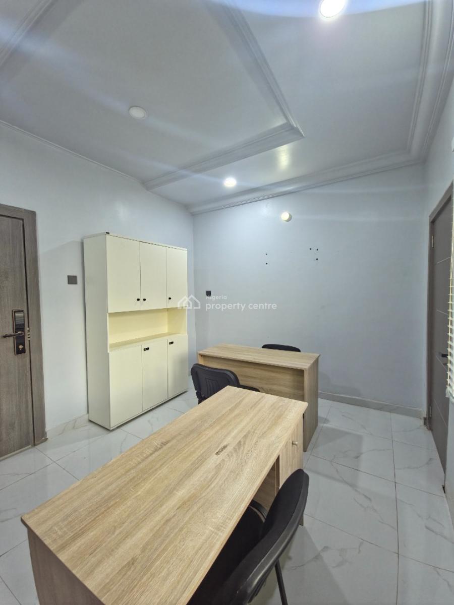 Premium Fully Furnished Office Space, Oladosu Oladipo Close, Around Kolmor Metropolitan College, New Bodija, Ibadan, Oyo, Office Space for Rent
