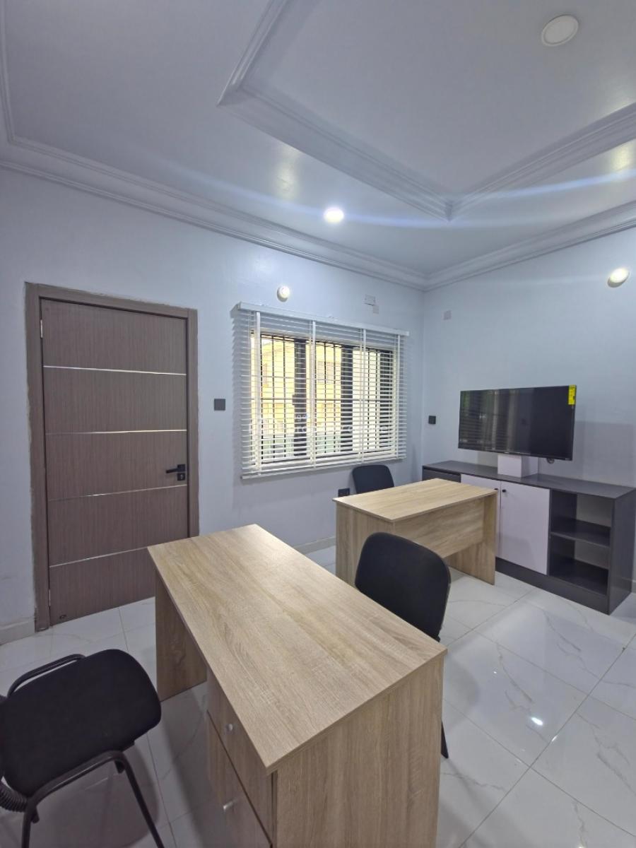 Premium Fully Furnished Office Space, Oladosu Oladipo Close, Around Kolmor Metropolitan College, New Bodija, Ibadan, Oyo, Office Space for Rent