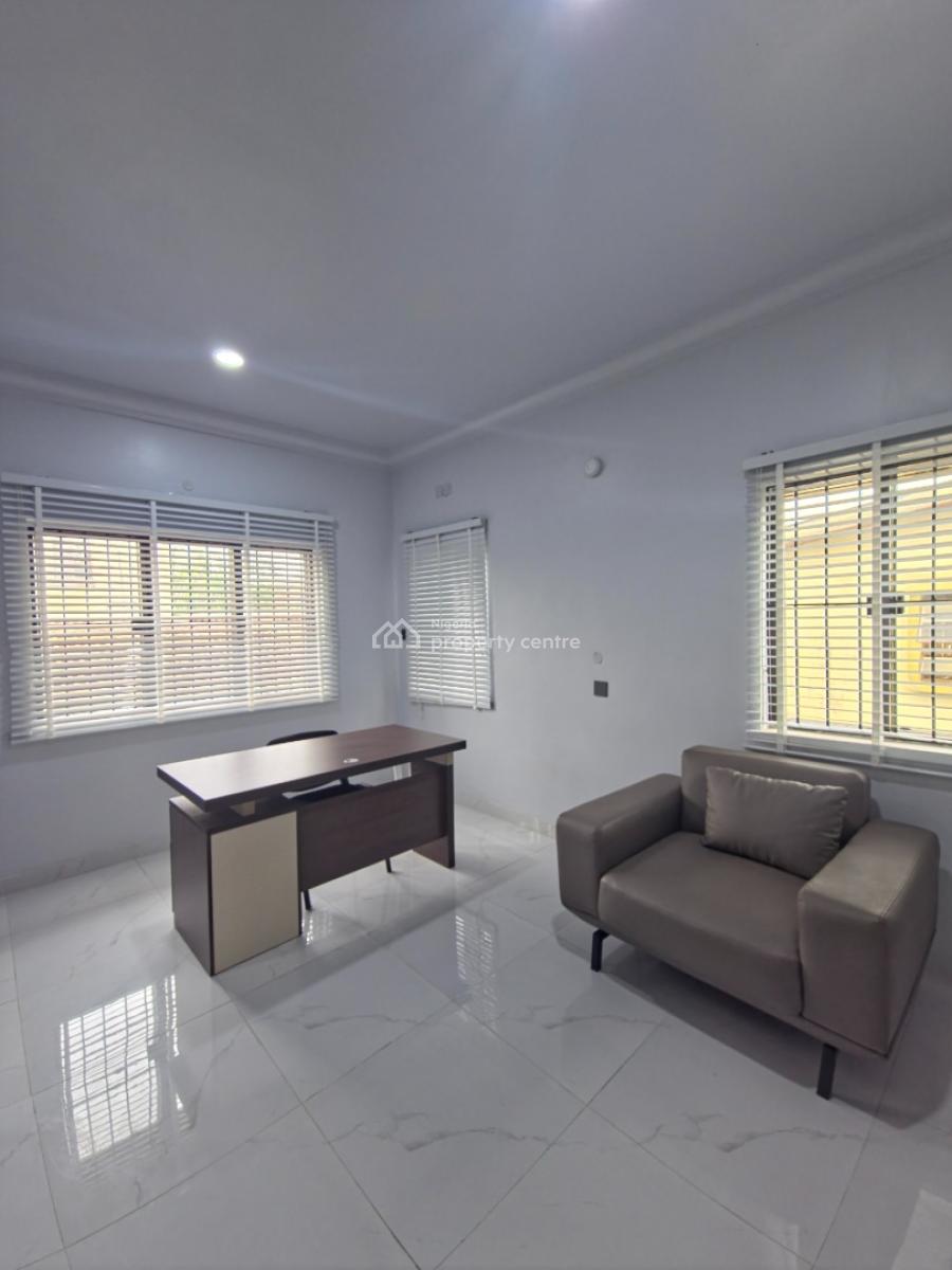 Premium Fully Furnished Office Space, Oladosu Oladipo Close, Around Kolmor Metropolitan College, New Bodija, Ibadan, Oyo, Office Space for Rent