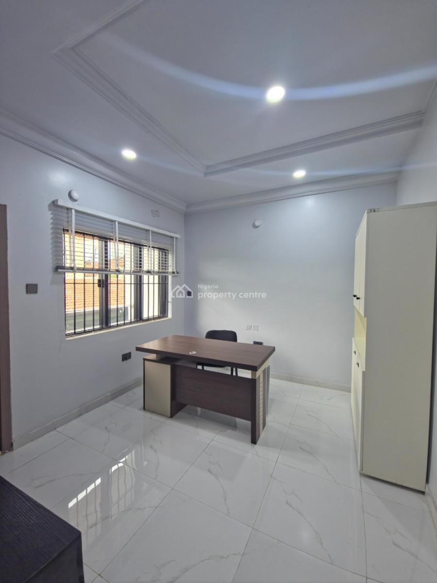 Premium Fully Furnished Office Space, Oladosu Oladipo Close, Around Kolmor Metropolitan College, New Bodija, Ibadan, Oyo, Office Space for Rent