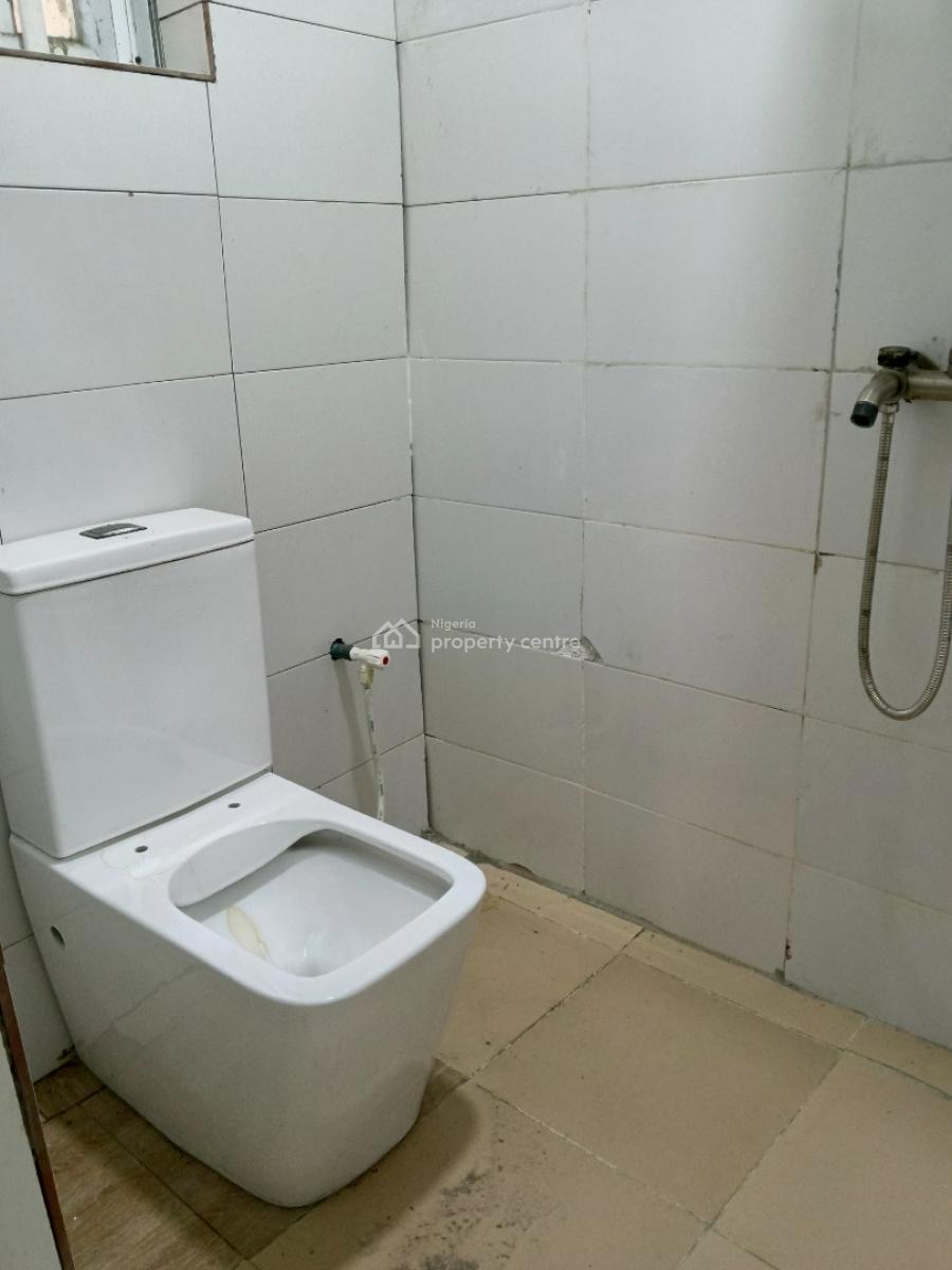 Luxury 2 Bedroom Flat, Ogoyo Estate, Off Mobil Estate, Ilaje, Ajah, Lagos, Flat / Apartment for Rent