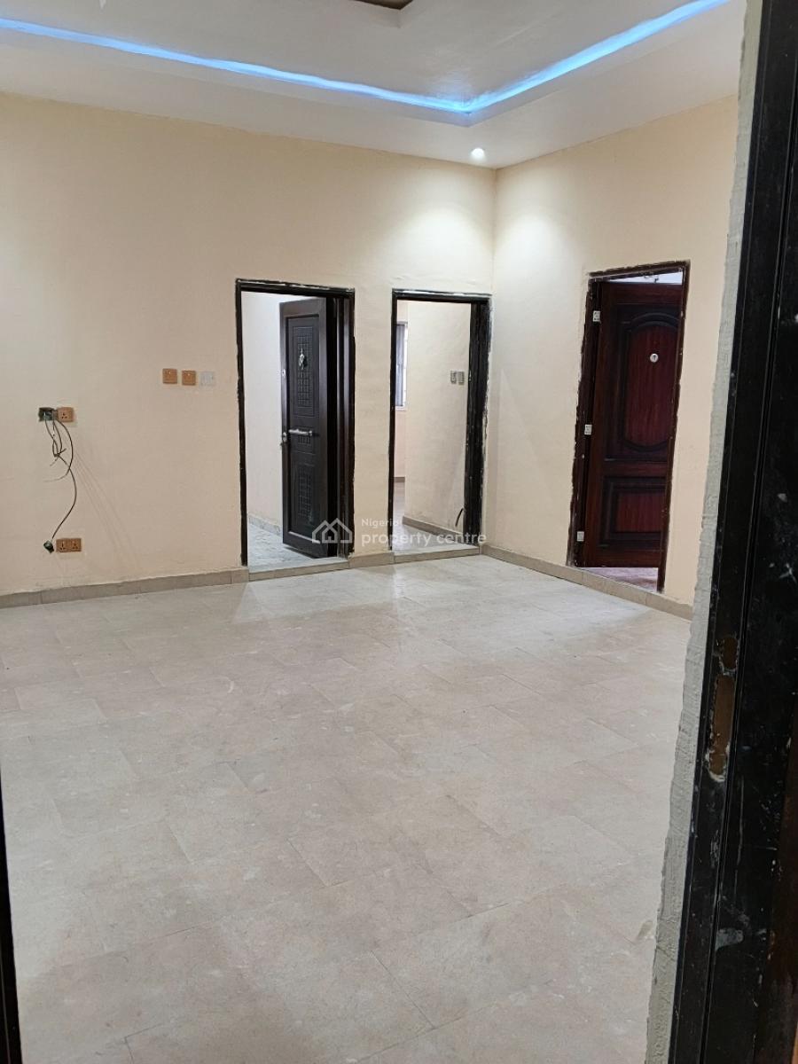 Luxury 2 Bedroom Flat, Ogoyo Estate, Off Mobil Estate, Ilaje, Ajah, Lagos, Flat / Apartment for Rent
