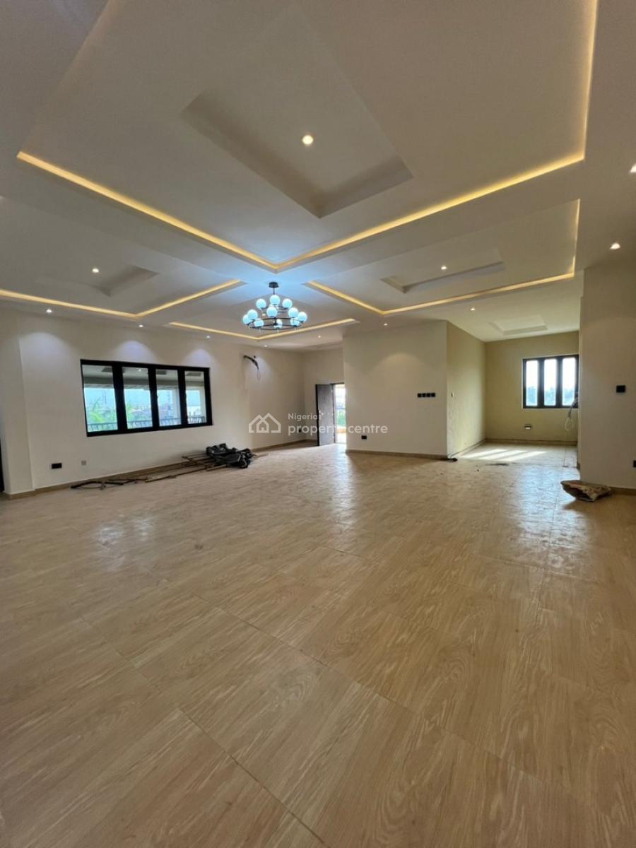 Luxury Spacious 5 Bedroom Penthouse with Bq, Lekki Phase 1, Lekki, Lagos, Flat / Apartment for Rent