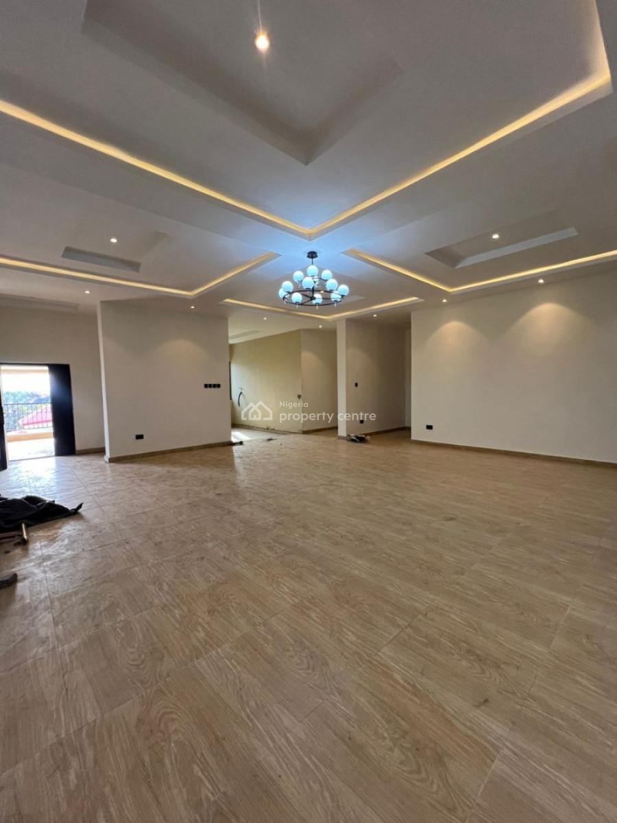 Luxury Spacious 5 Bedroom Penthouse with Bq, Lekki Phase 1, Lekki, Lagos, Flat / Apartment for Rent
