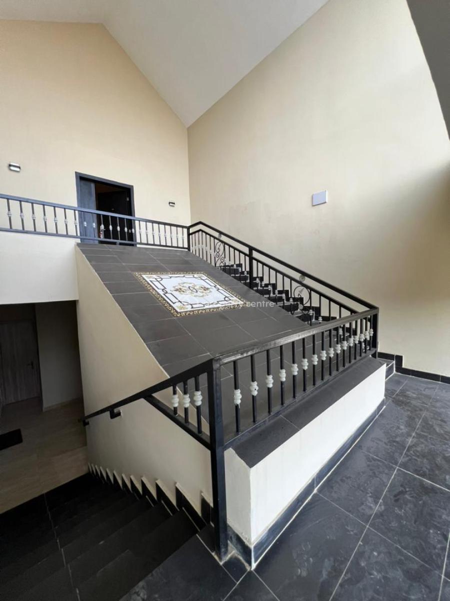 Luxury Spacious 5 Bedroom Penthouse with Bq, Lekki Phase 1, Lekki, Lagos, Flat / Apartment for Rent