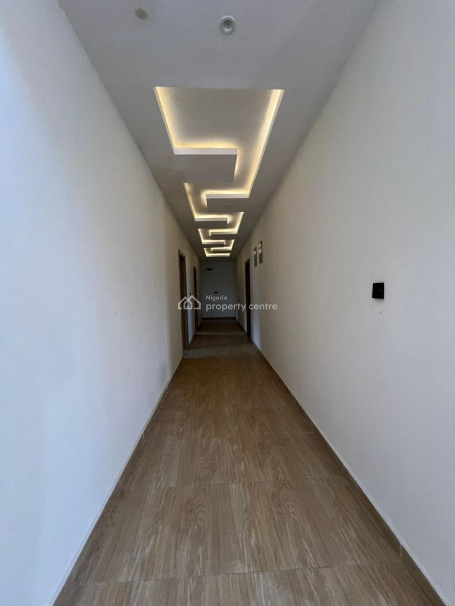 Luxury Spacious 5 Bedroom Penthouse with Bq, Lekki Phase 1, Lekki, Lagos, Flat / Apartment for Rent