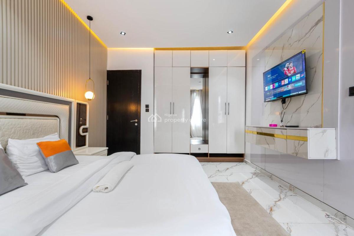 Luxury 2 Bedroom Apartment with Housekeeping and En-suite Rooms, Ikate, Lekki, Lagos, Flat / Apartment Short Let