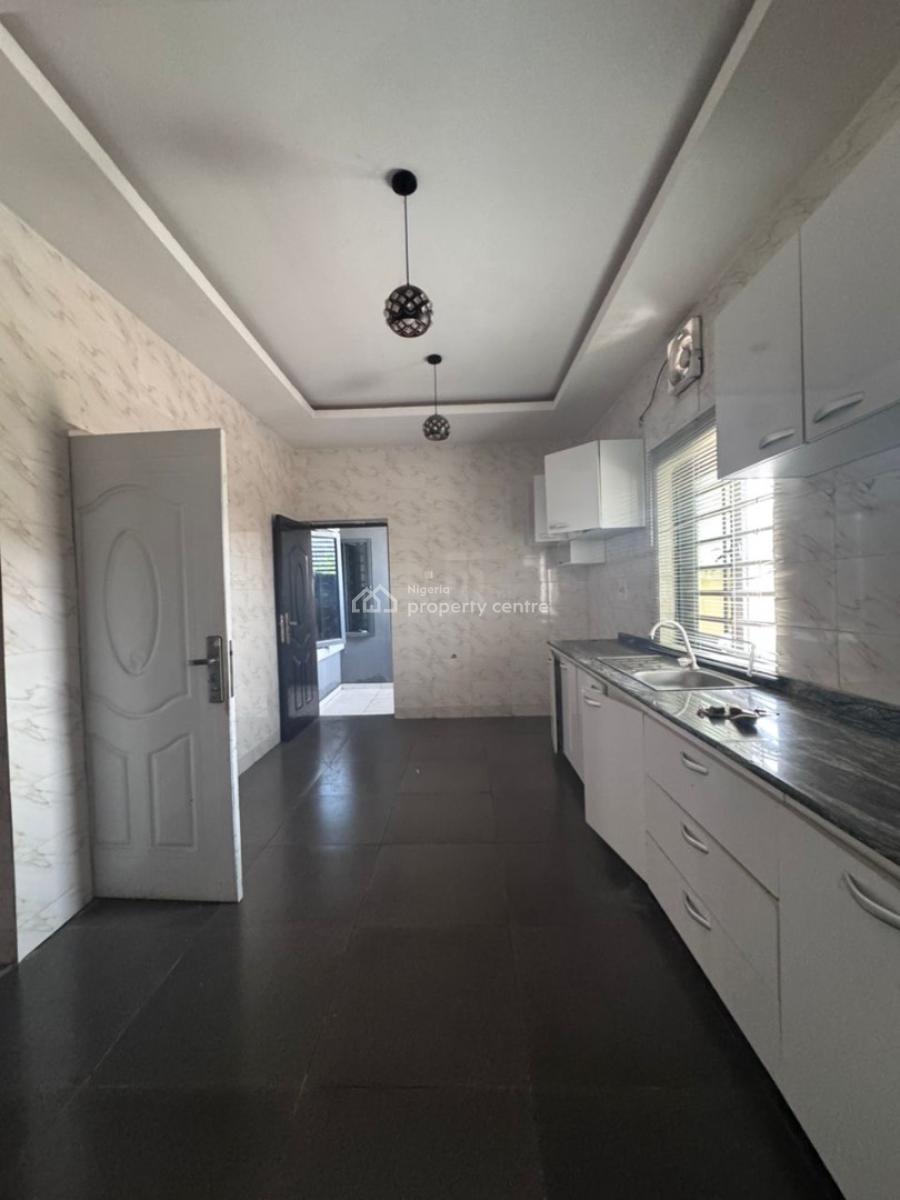 Luxury 2 Bedroom Flat, Ocean Palm Estate, Blenco Lane, Ajah, Lagos, Flat / Apartment for Rent