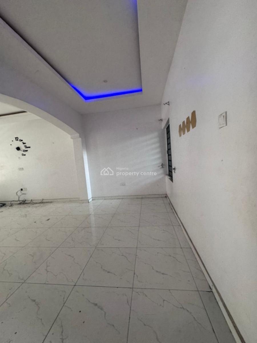 Luxury 2 Bedroom Flat, Ocean Palm Estate, Blenco Lane, Ajah, Lagos, Flat / Apartment for Rent