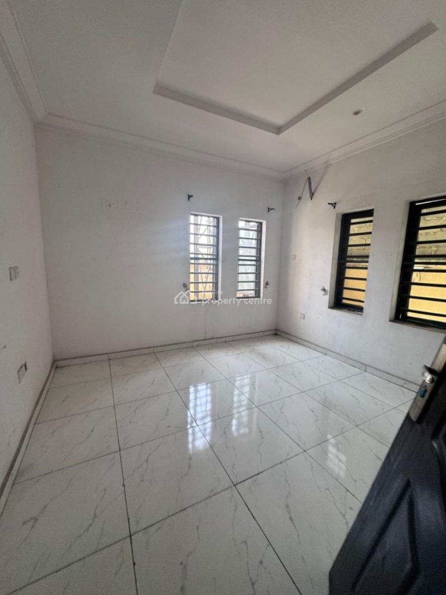 Luxury 2 Bedroom Flat, Ocean Palm Estate, Blenco Lane, Ajah, Lagos, Flat / Apartment for Rent