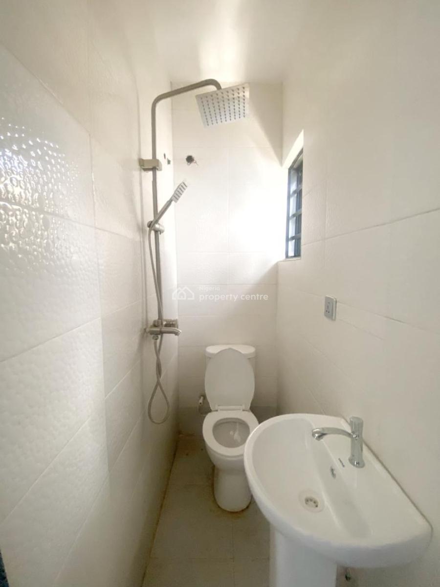 2 Bedroom Duplex, Gra Phase 1, Magodo, Lagos, Flat / Apartment for Rent